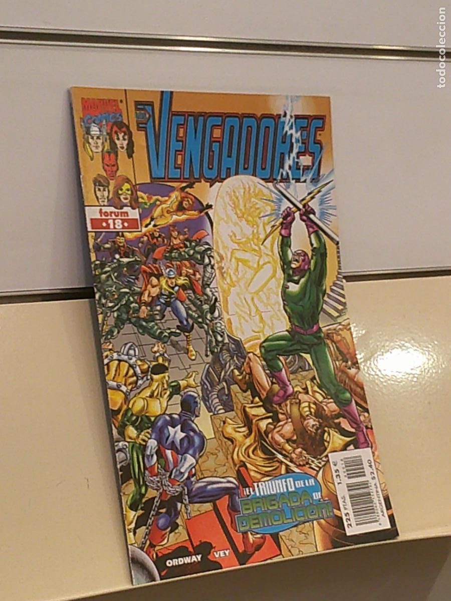 C&oacute;mics: LOS VENGADORES VOL. 3 N&ordm; 18 MARVEL - FORUM - Foto 1