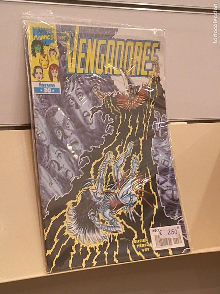 C&oacute;mics: LOS VENGADORES VOL. 3 N&ordm; 30 MARVEL - FORUM - Foto 1