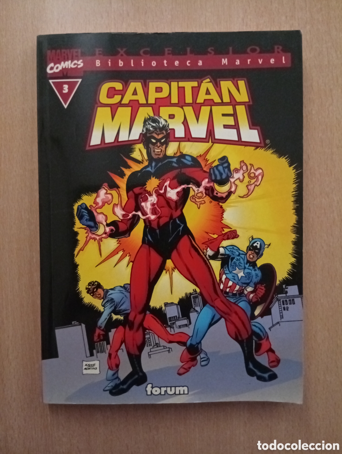 C&oacute;mics: CAPIT&Aacute;N MARVEL / N&ordm; 3. BIBLIOTECA MARVEL - Foto 1