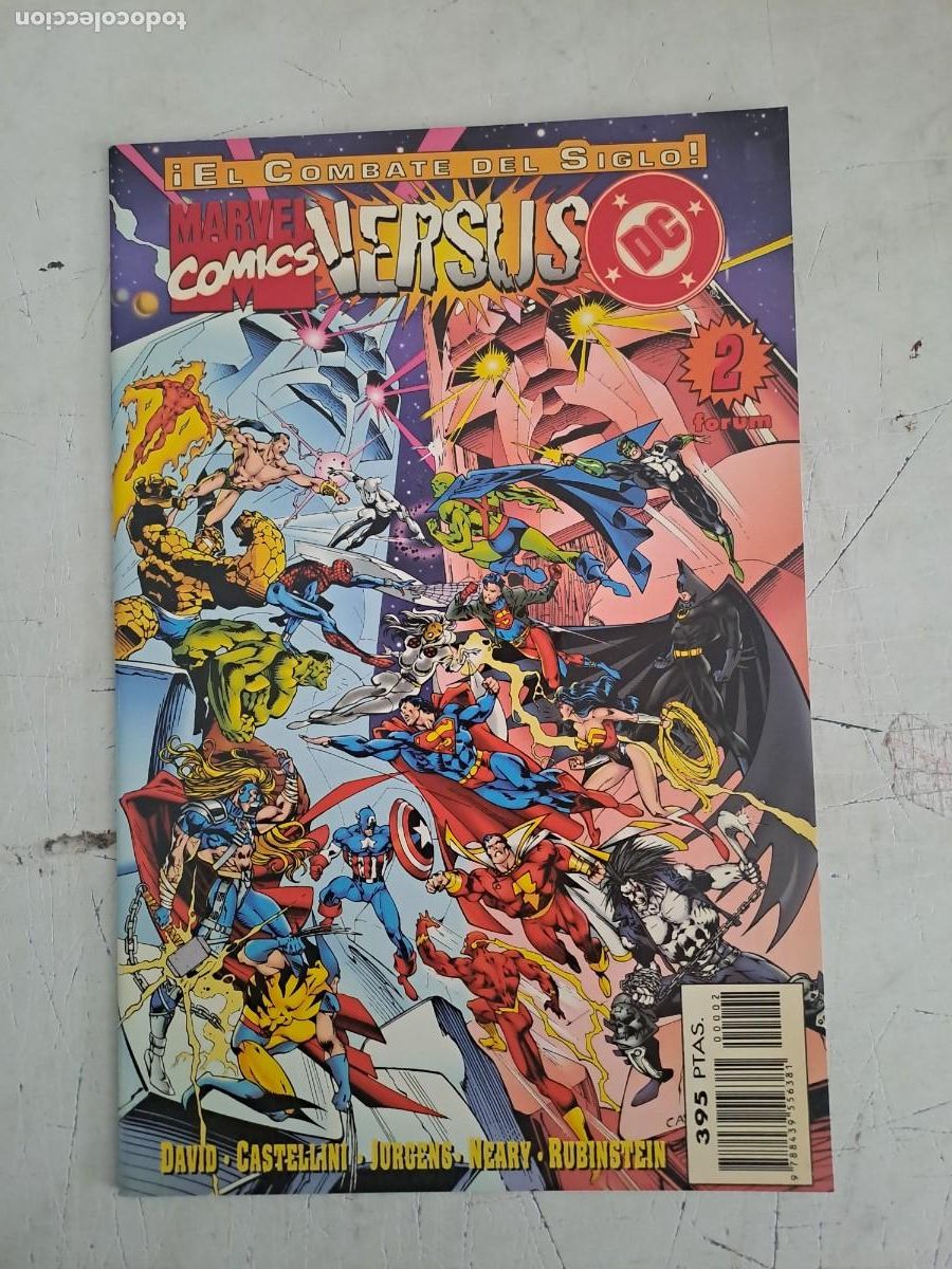 C&oacute;mics: El combate del siglo, Marvel versus DC, F&oacute;rum en muy buen estado - Foto 4
