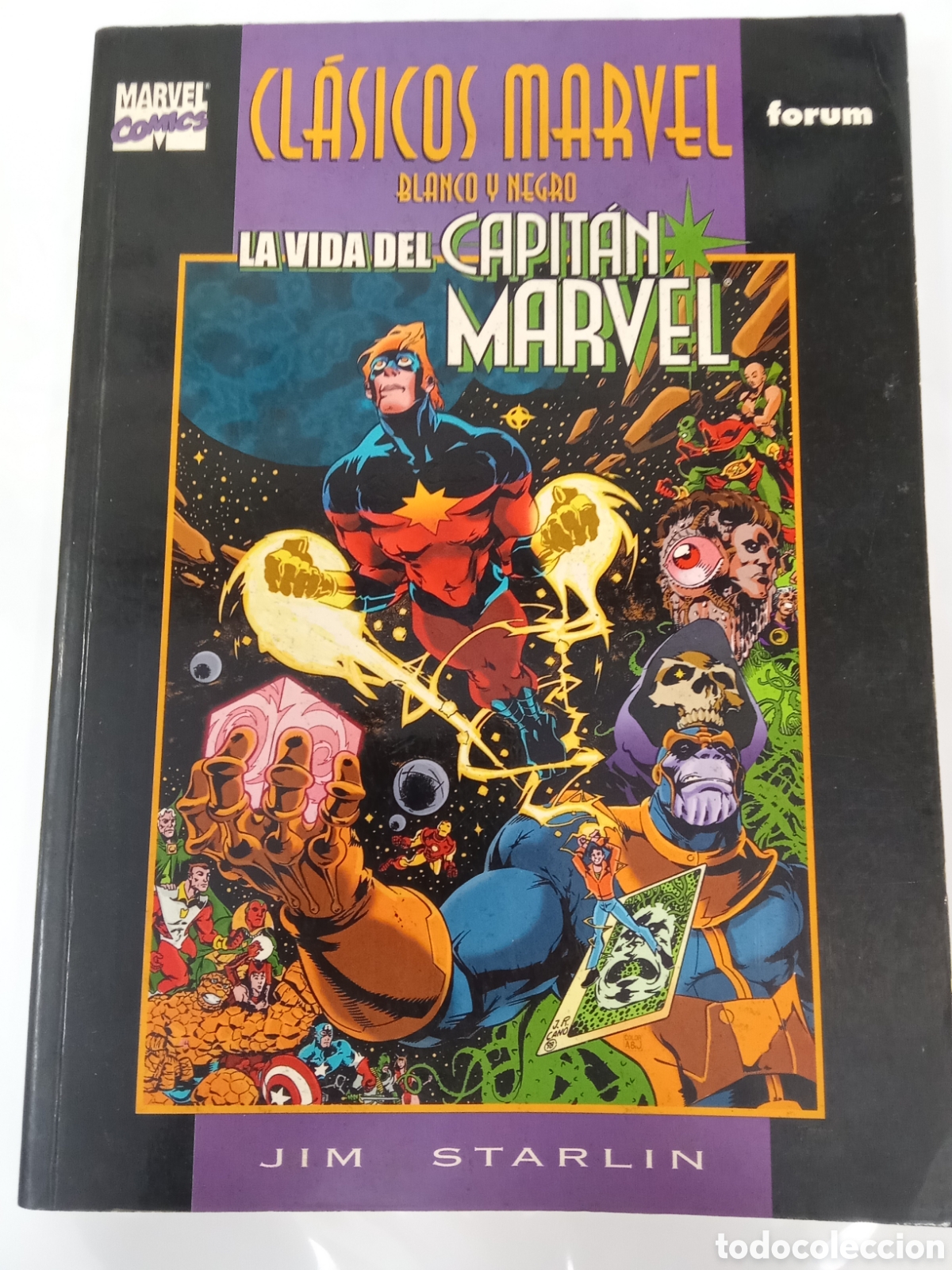 C&oacute;mics: CL&Aacute;SICOS MARVEL. BLANCO Y NEGRO LA VIDA DEL CAPIT&Aacute;N MARVEL - Foto 1