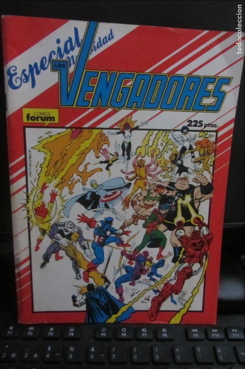 C&oacute;mics: LOS VENGADORES - ESPECIAL NAVIDAD - TRAICION 1987 FORUM arx91