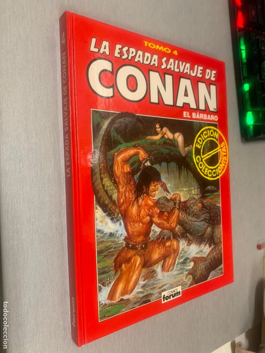 C&oacute;mics: LA ESPADA SALVAJE DE CONAN EL B&Aacute;RBARO TOMO ROJO N&ordm; 4 / EDICI&Oacute;N COLECCIONISTAS - FORUM