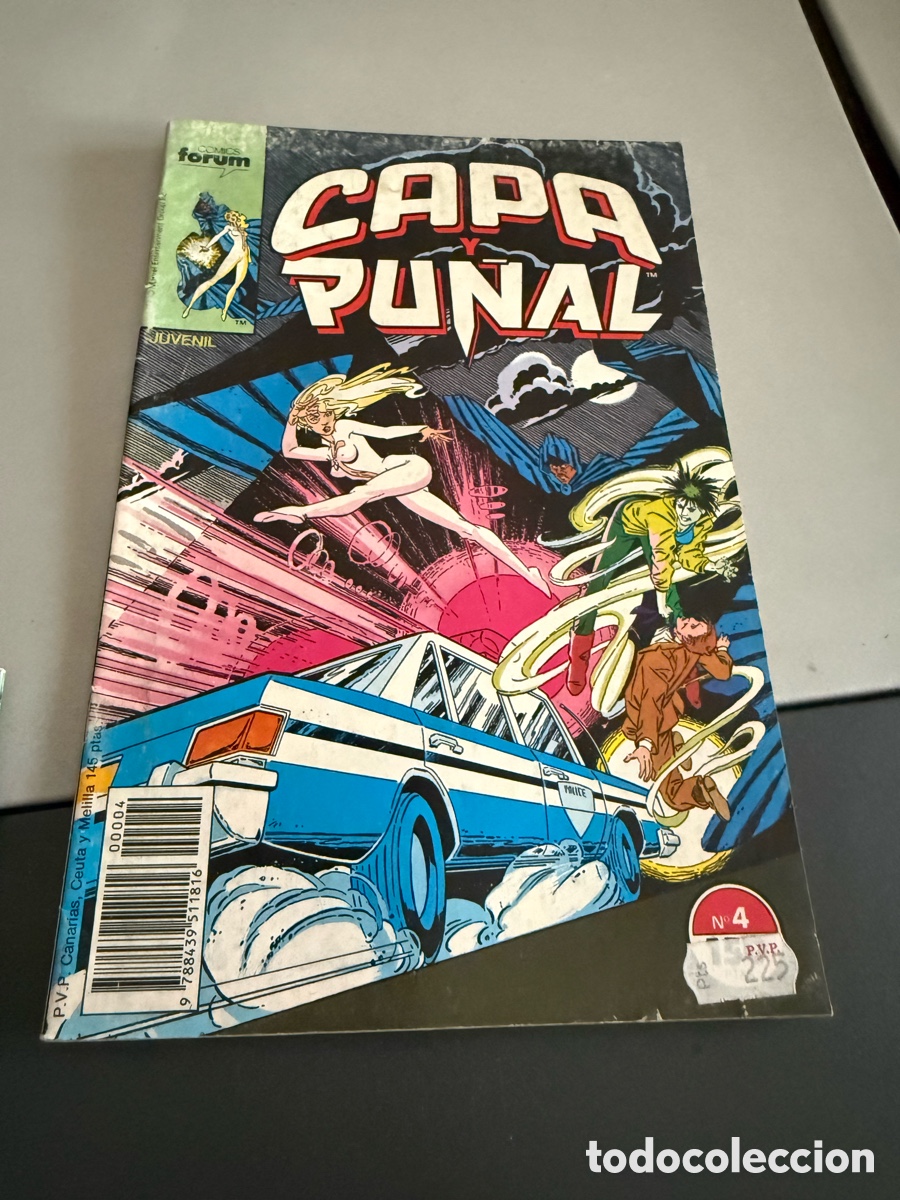 C&oacute;mics: CAPA Y PU&Ntilde;AL. N 4. F&oacute;rum