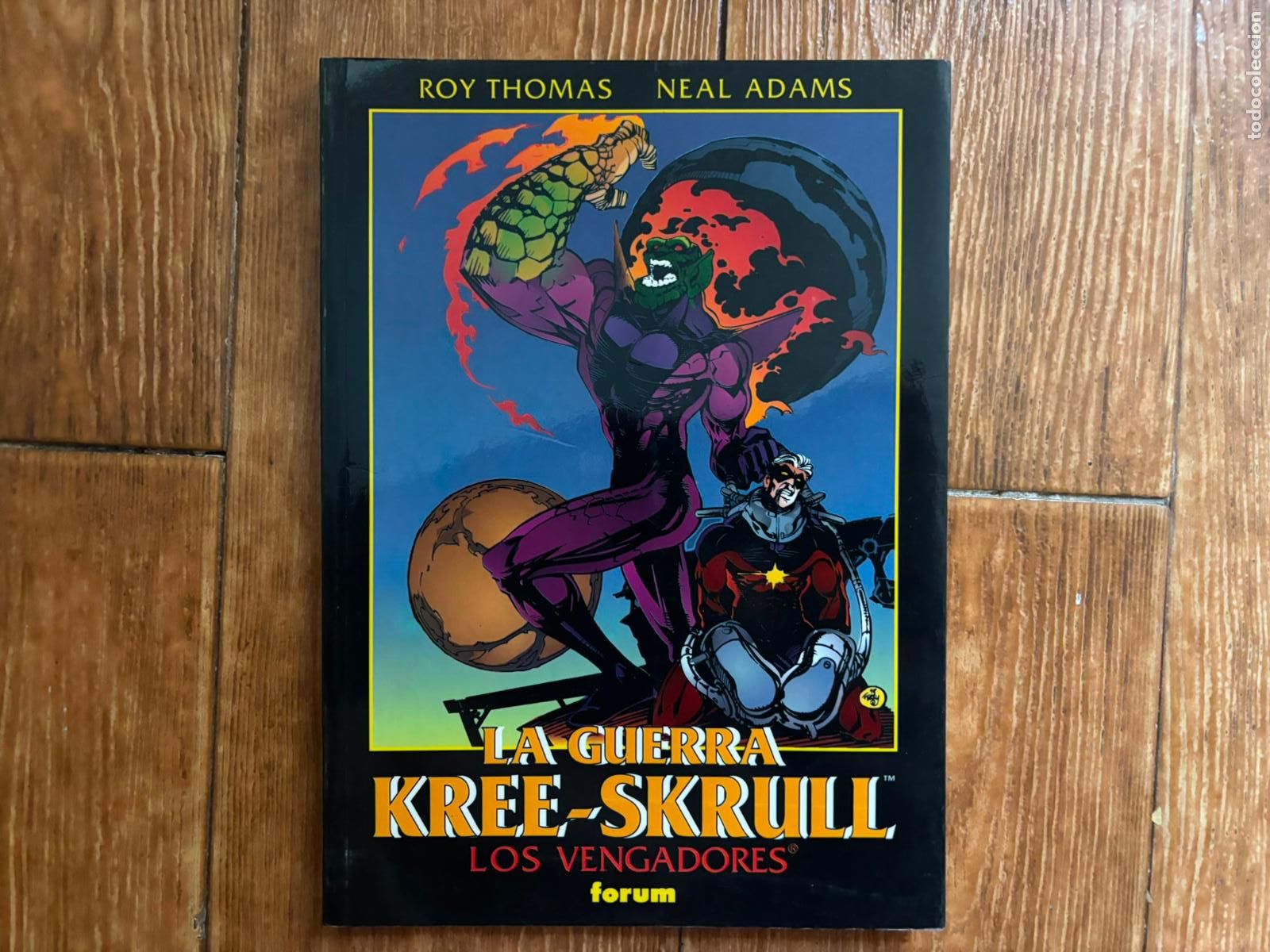 C&oacute;mics: OBRAS MAESTRAS 17. LOS VENGADORES LA GUERRA KREE SKRULL EDITORIAL FORUM PRESTIGIO