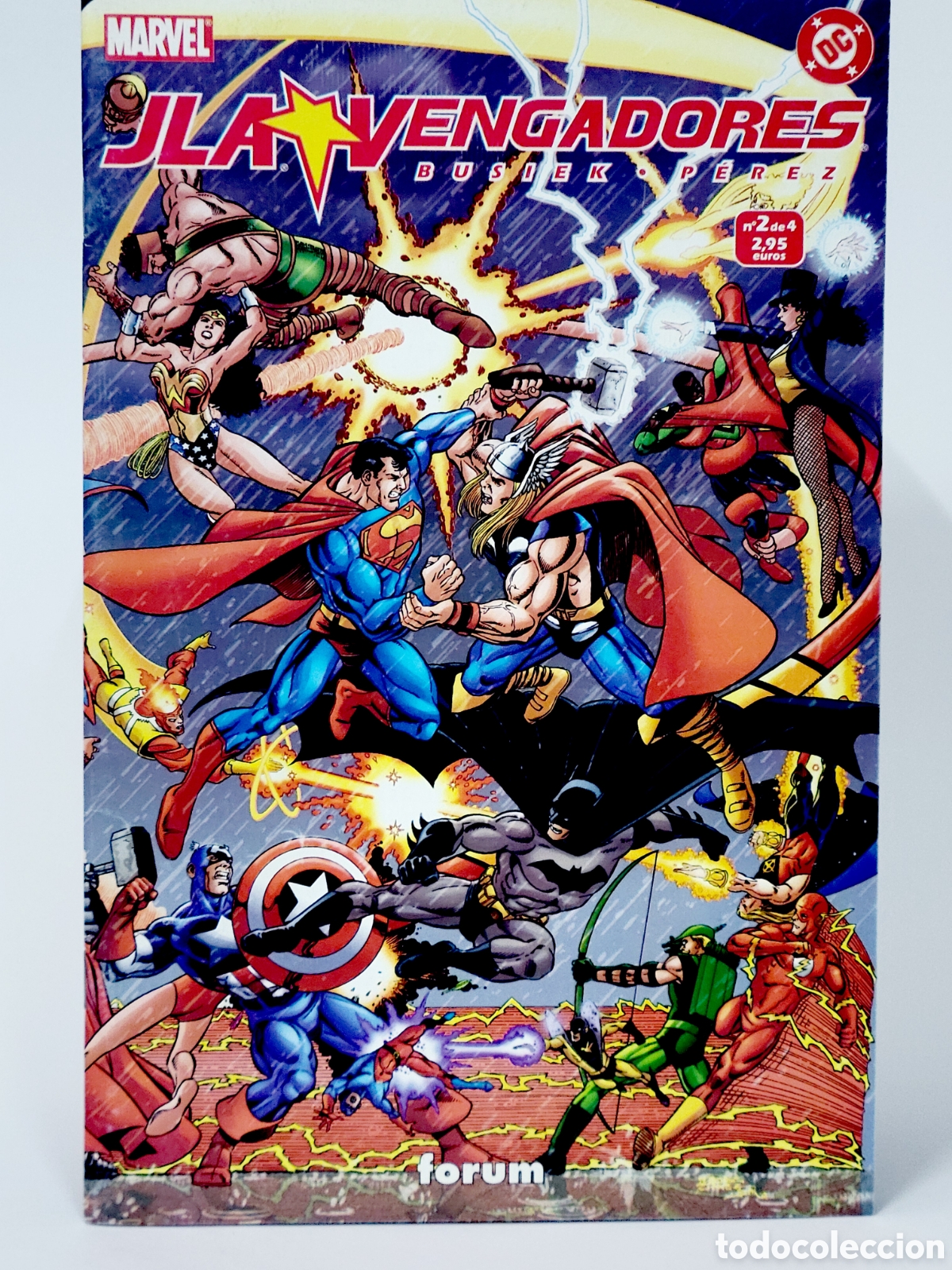 C&oacute;mics: COMICS JLA VENGADORES 2 BUSIEK P&Eacute;REZ MARVEL DC FORUM GRAPA DE KIOSCO