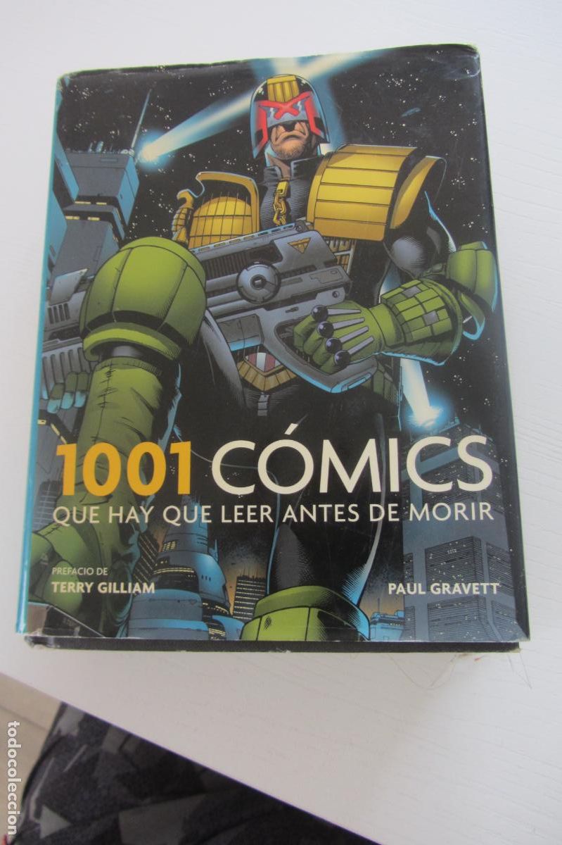 C&oacute;mics: 1001 COMICS QUE HAY QUE LEER ANTES DE MORIR ( PAUL GRAVETT ) SDX80