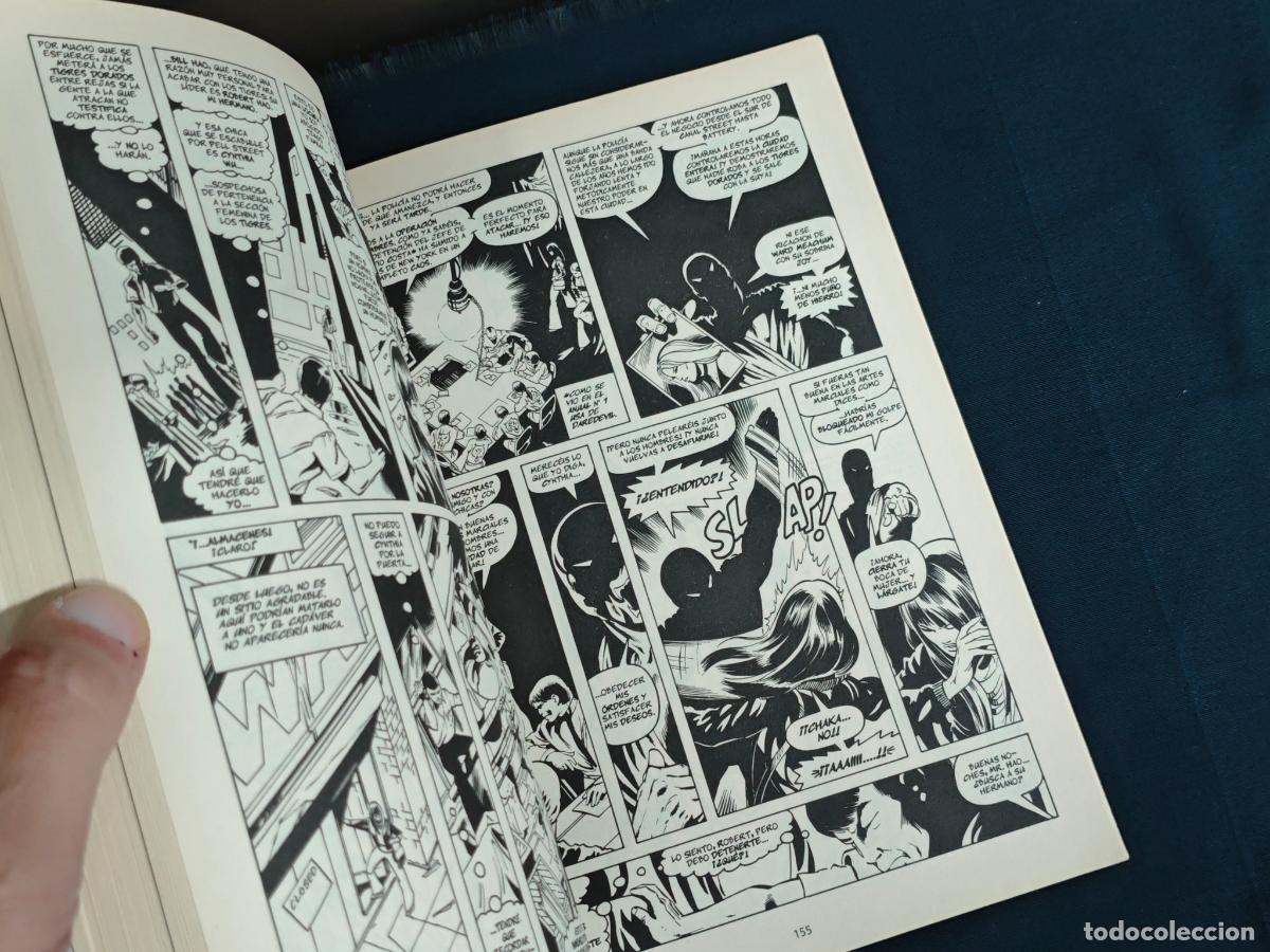 C&oacute;mics: CLASICOS MARVEL - BLANCO Y NEGRO - PU&Ntilde;O DE HIERRO - FORUM - Foto 5