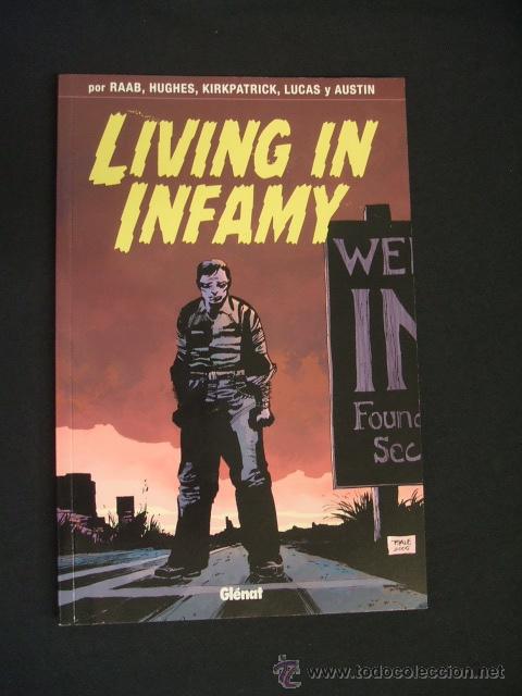 C&oacute;mics: LIVING IN INFAMY -  - GLENAT - - Foto 1