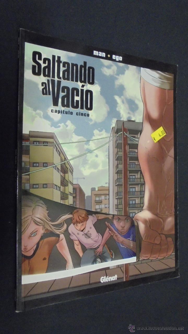 C&oacute;mics: SALTANDO AL VACIO. CAPITULO CINCO. GLENAT. - Foto 1