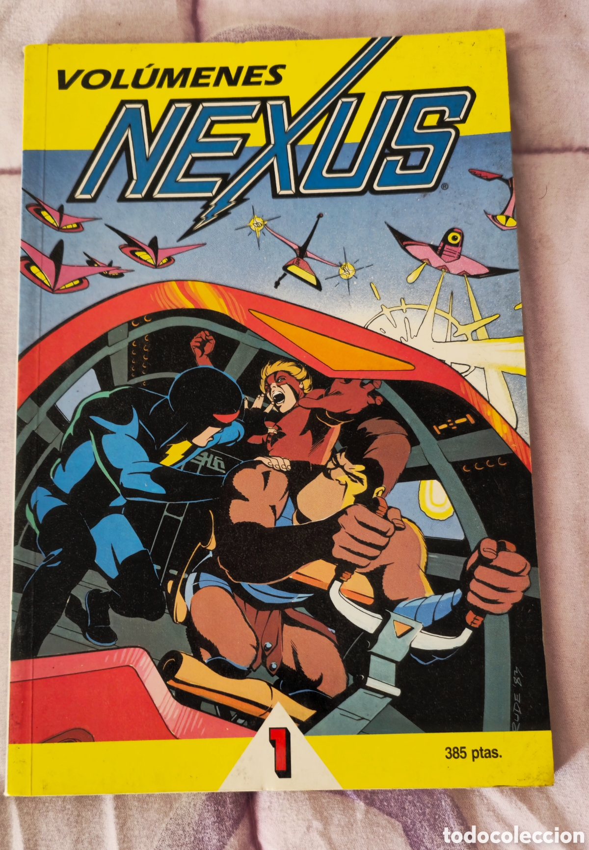 C&oacute;mics: Vol&uacute;menes Nexus 1 - Retapado - Foto 1