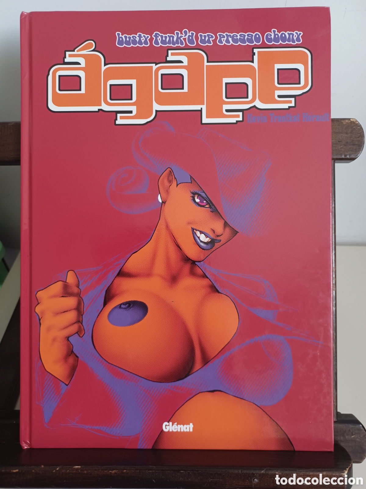 C&oacute;mics: &Aacute;gape. Busty Funk'd up presso ebony/ Gl&eacute;nat/ NUEVO A ESTRENAR