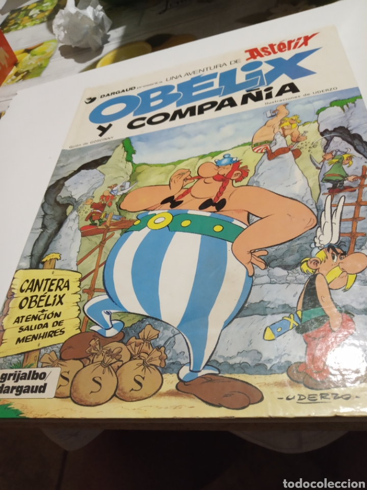 C&oacute;mics: Ast&eacute;rix y Ob&eacute;lix , Ob&eacute;lix y compa&ntilde;&iacute;a 1980 - Foto 1