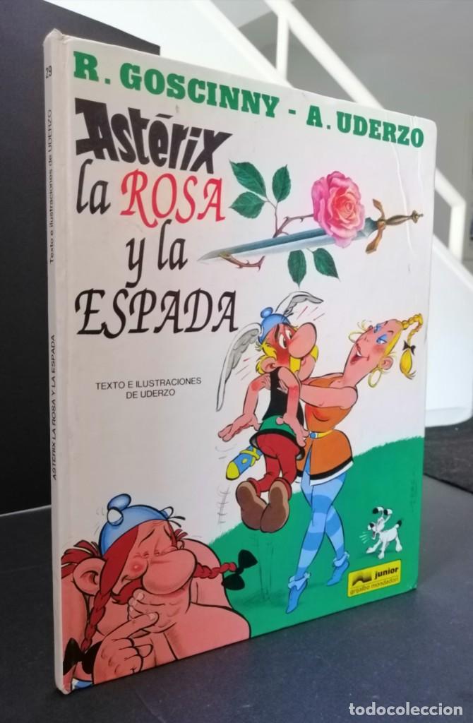 ASTERIX. LA ROSA Y LA ESPADA. Nº 29. EDICIONES JUNIOR. AÑO 1992 (Tebeos y Comics - Grijalbo - Asterix)