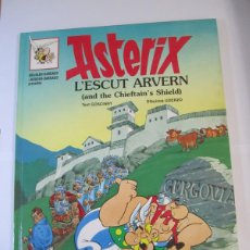Cómics: ASTERIX ”L'ESCUT ARVERN” Nº 11 INGLES Y CATALAN. Lote 374599604