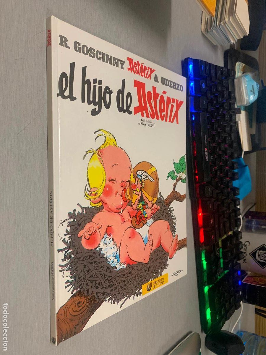 C&oacute;mics: EL HIJO DE AST&Eacute;RIX / R. GOSCINNY - A. UDERZO / C&Iacute;RCULO DE LECTORES