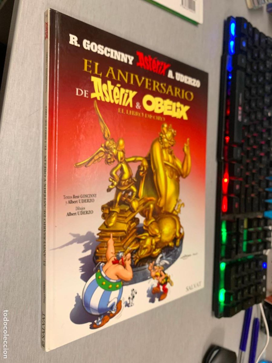 C&oacute;mics: EL ANIVERSARIO DE AST&Eacute;RIX & OB&Eacute;LIX, EL LIBRO DE ORO / R. GOSCINNY - A. UDERZO / SALVAT 2009