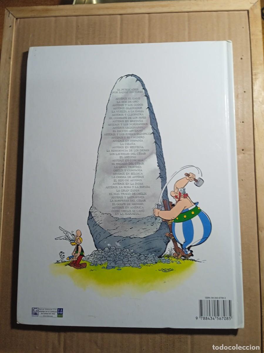 C&oacute;mics: COMIC DE ASTERIX EN ASTERIX Y LATRAVIATA DEL A&Ntilde;O 2001 - Foto 2