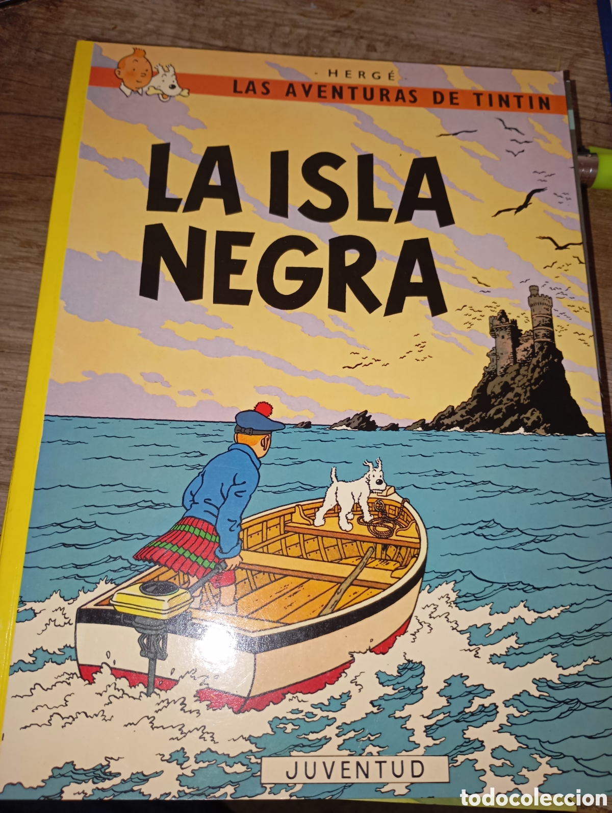 C&oacute;mics: Las aventuras de Tint&iacute;n. La isla negra. 1996