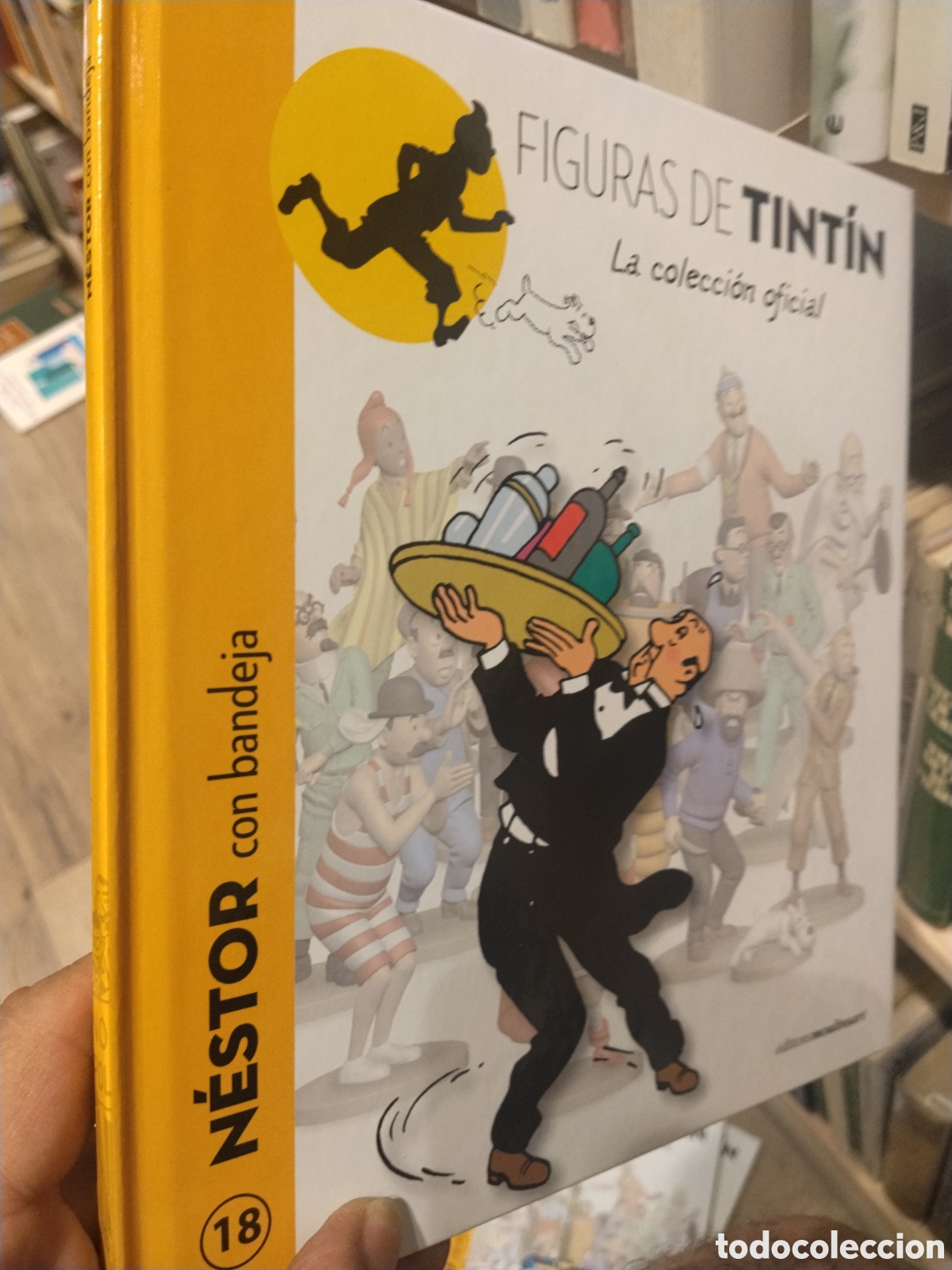C&oacute;mics: Figuras de Tint&iacute;n. N. 18. N&eacute;stor con bandeja