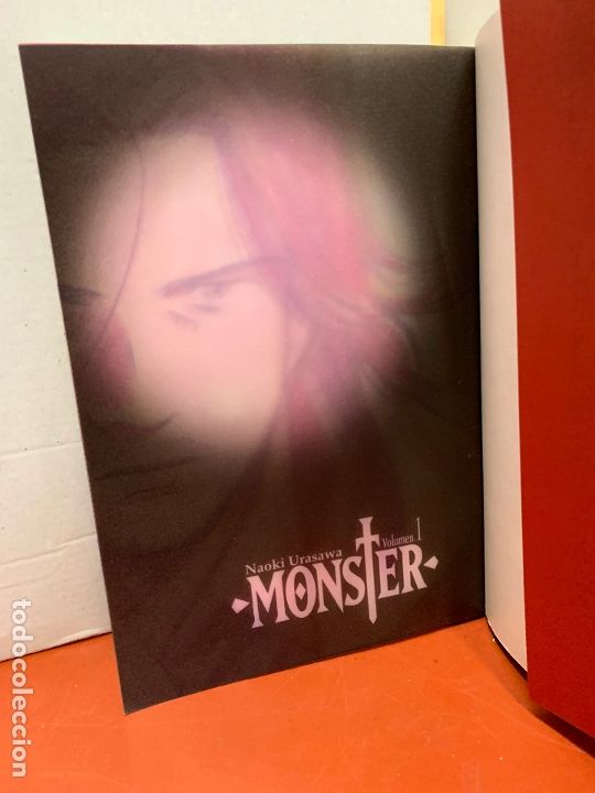 C&oacute;mics: MONSTER de NAOKI URASAWA, Volumen 1. IMPECABLE - Foto 2