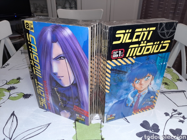 Comics : Silent M&ouml;bius , Kia Asamiya, primera y segunda parte completas