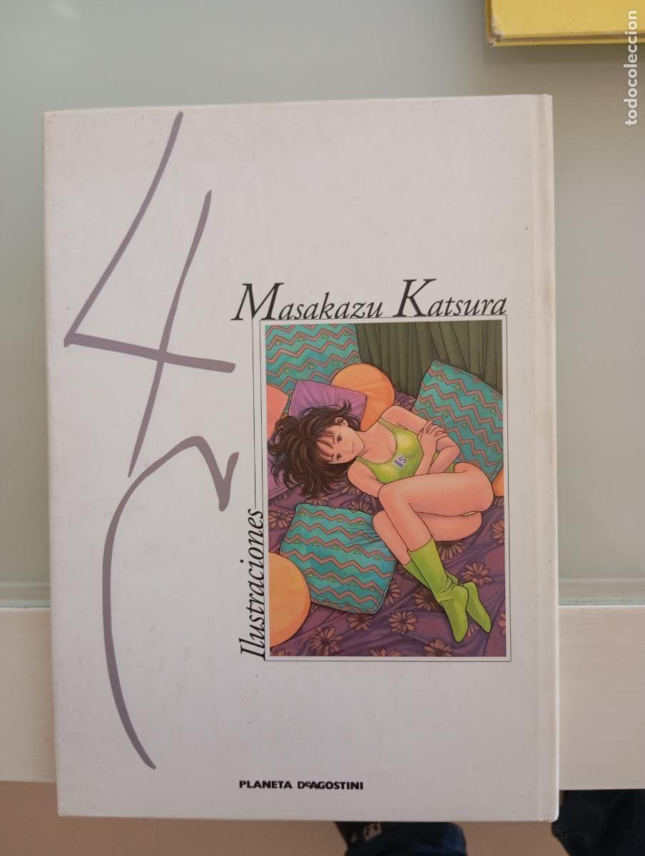 C&oacute;mics: 4C - Ilustraciones de Masakazu Katsura ART COMIC 224 p&aacute;g MANGA PLANETA DEAGOSTINI muy buen estado