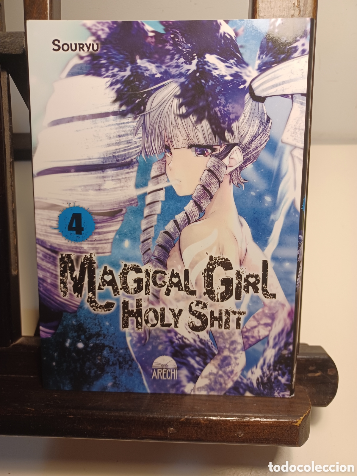 C&oacute;mics: Magical Girl Holy Shit 4/ Souryu/ Arechi/ NUEVO A ESTRENAR