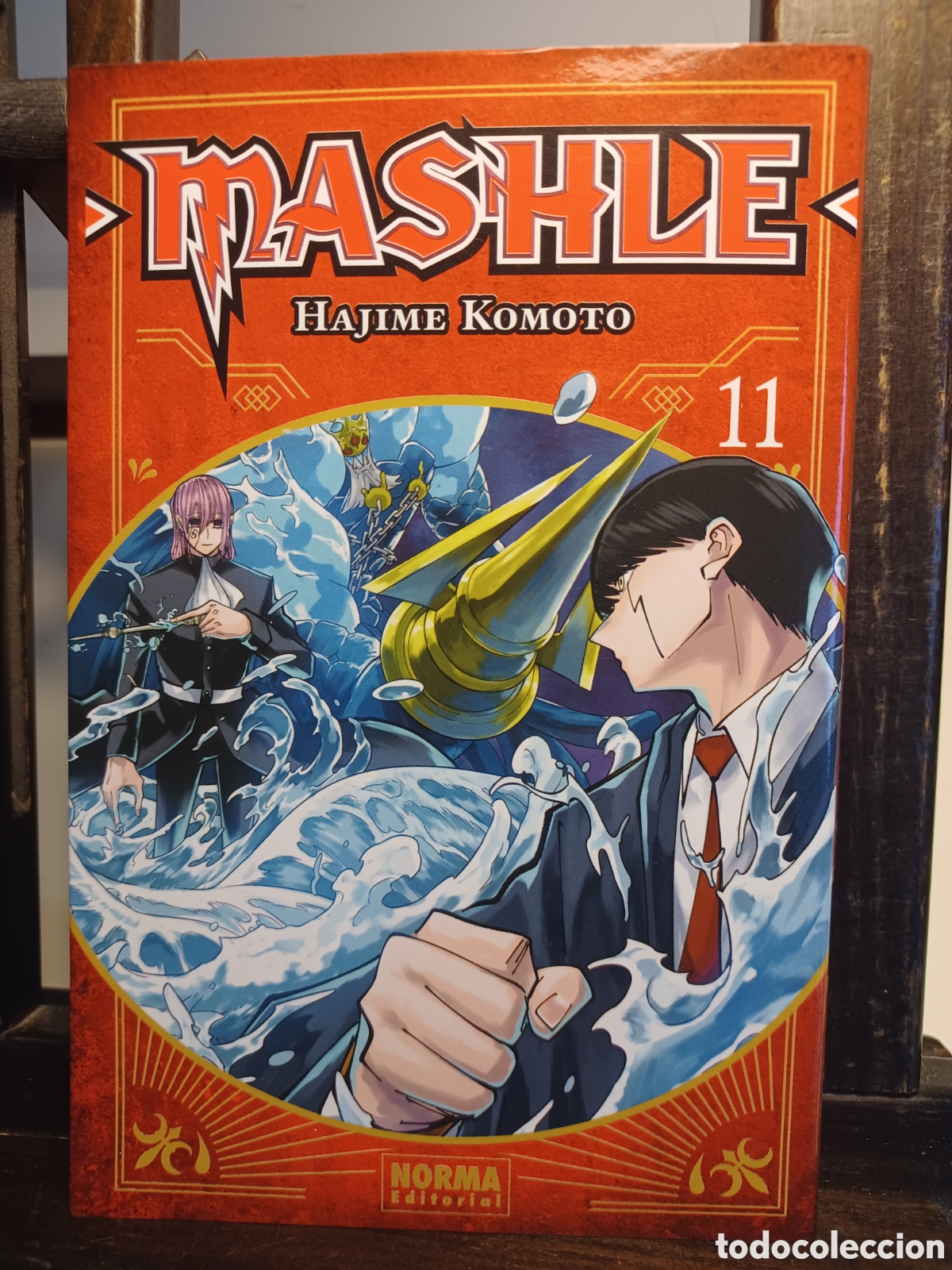 C&oacute;mics: Mashle 11 de 18/ Hajime Komoto/ Shonen/ Norma/ NUEVO A ESTRENAR