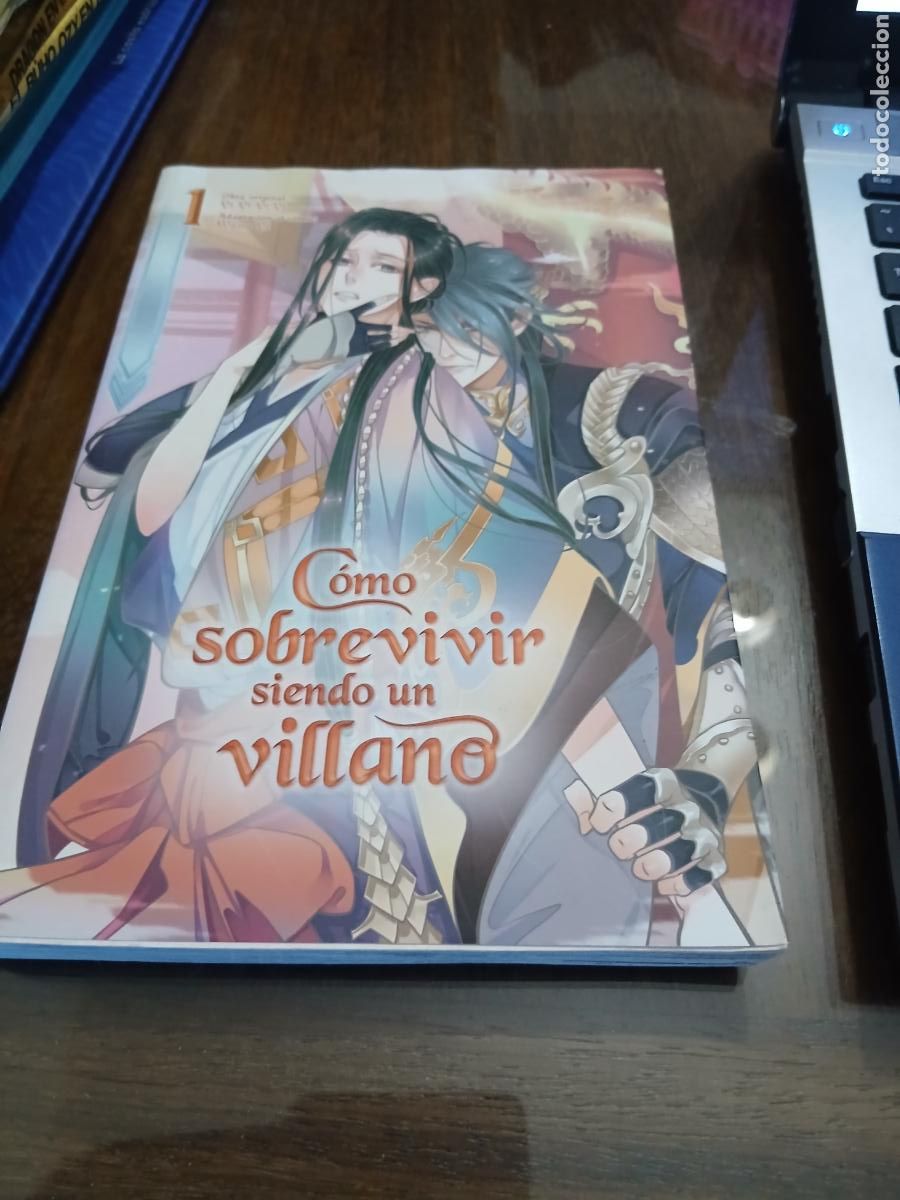 C&oacute;mics: COMO SOBREVIVIR SIENDO UN VILLANO. MONOGATARI NOVELS.
