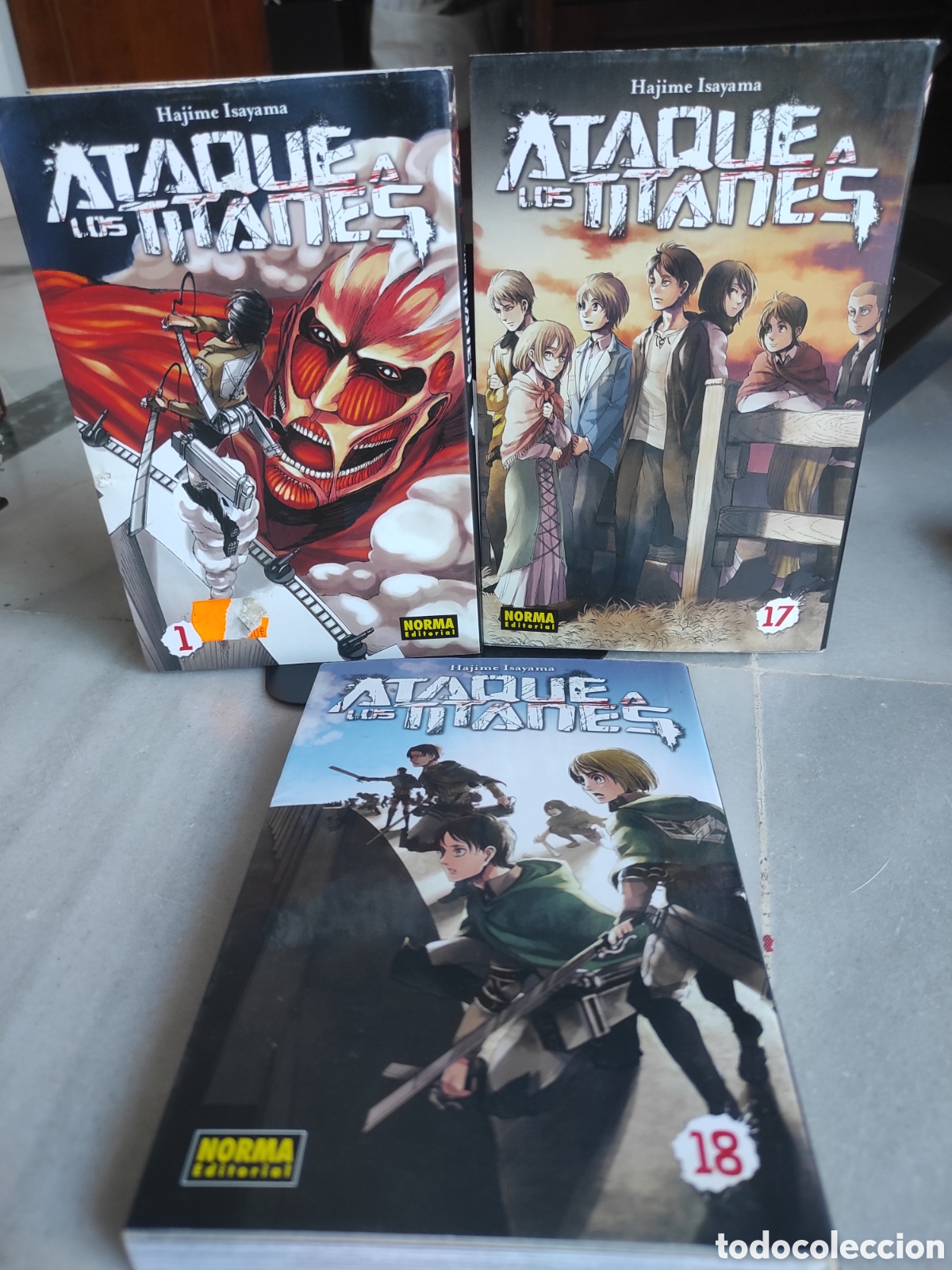 C&oacute;mics: C&oacute;mics. Manga. ATAQUE A LOS TITANES 1, 17 y 18 - Hajime Isayama