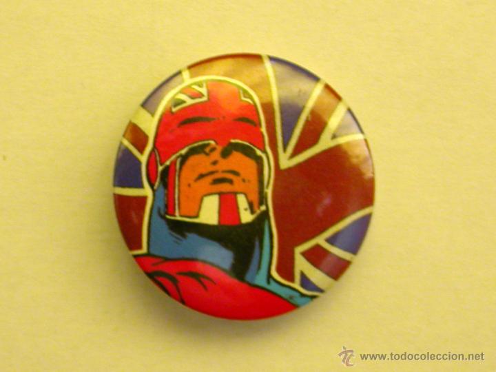 C&oacute;mics: Chapa Capit&aacute;n Britania (oficial Marvel) - Foto 1