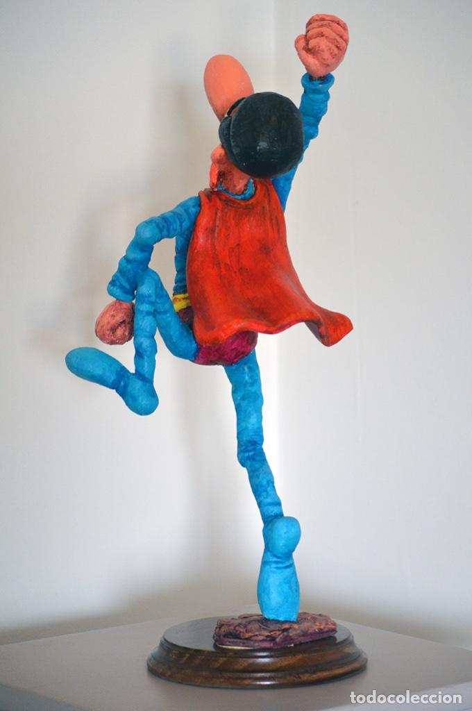 C&oacute;mics: Escultura de Superl&oacute;pez - Foto 5