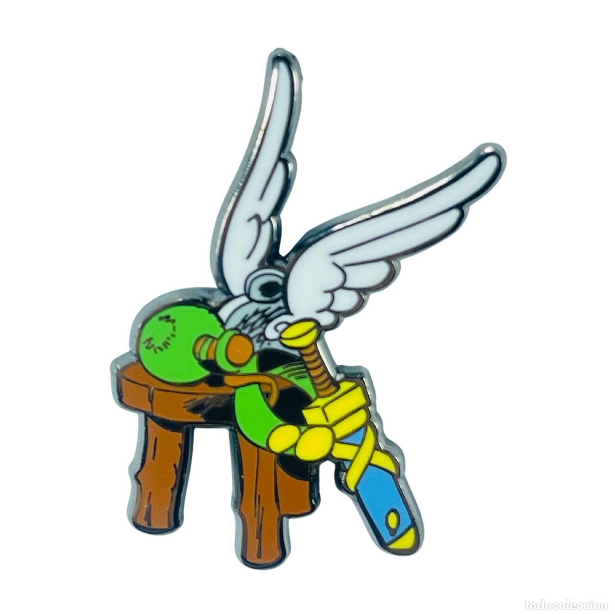 C&oacute;mics: PIN &copy; Ast&eacute;rix - Casco - Espada - Cantimplora - B#13 - Foto 1