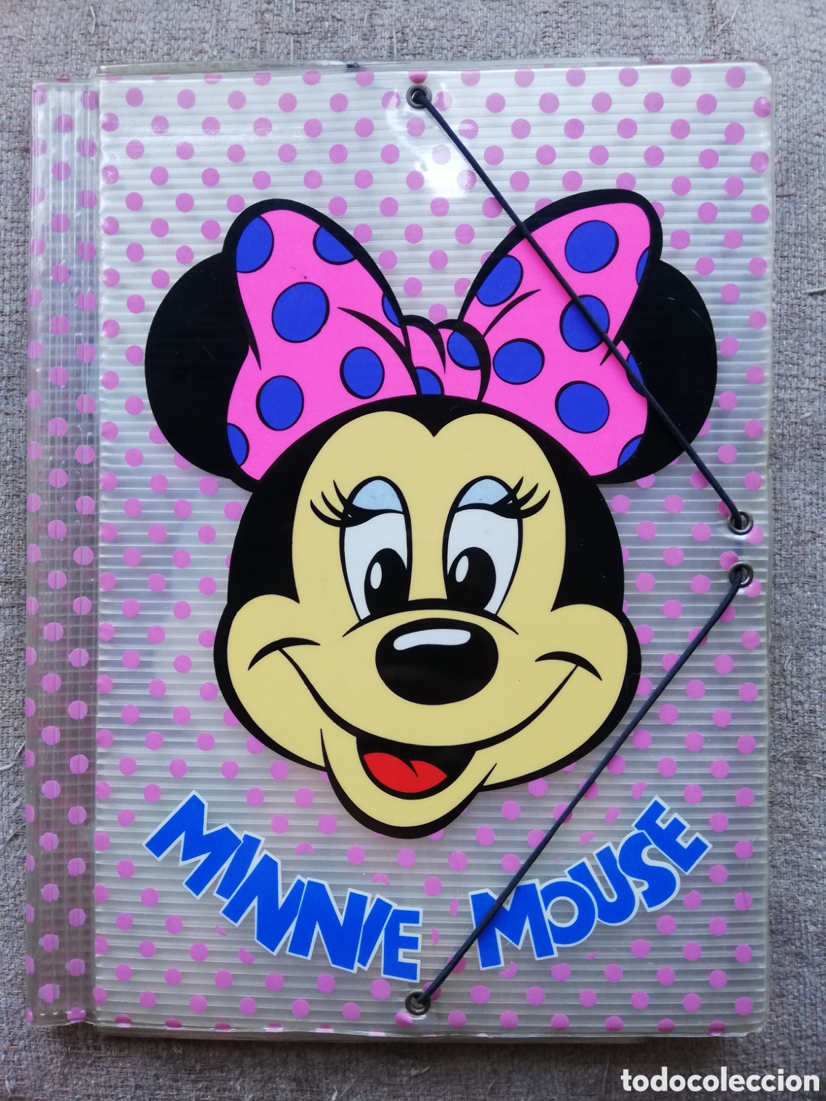 C&oacute;mics: Carpeta para folios de pl&aacute;stico transparente de Minnie Mouse. Marca Doret, Espa&ntilde;ola S. A.