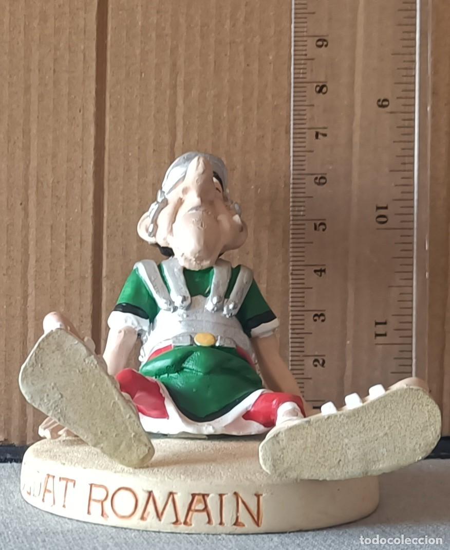 C&oacute;mics: Figura Resina Romano ca&iacute;do La Gaule et l'Empire Romain avec Ast&eacute;rix 11 Atlas Plastoy