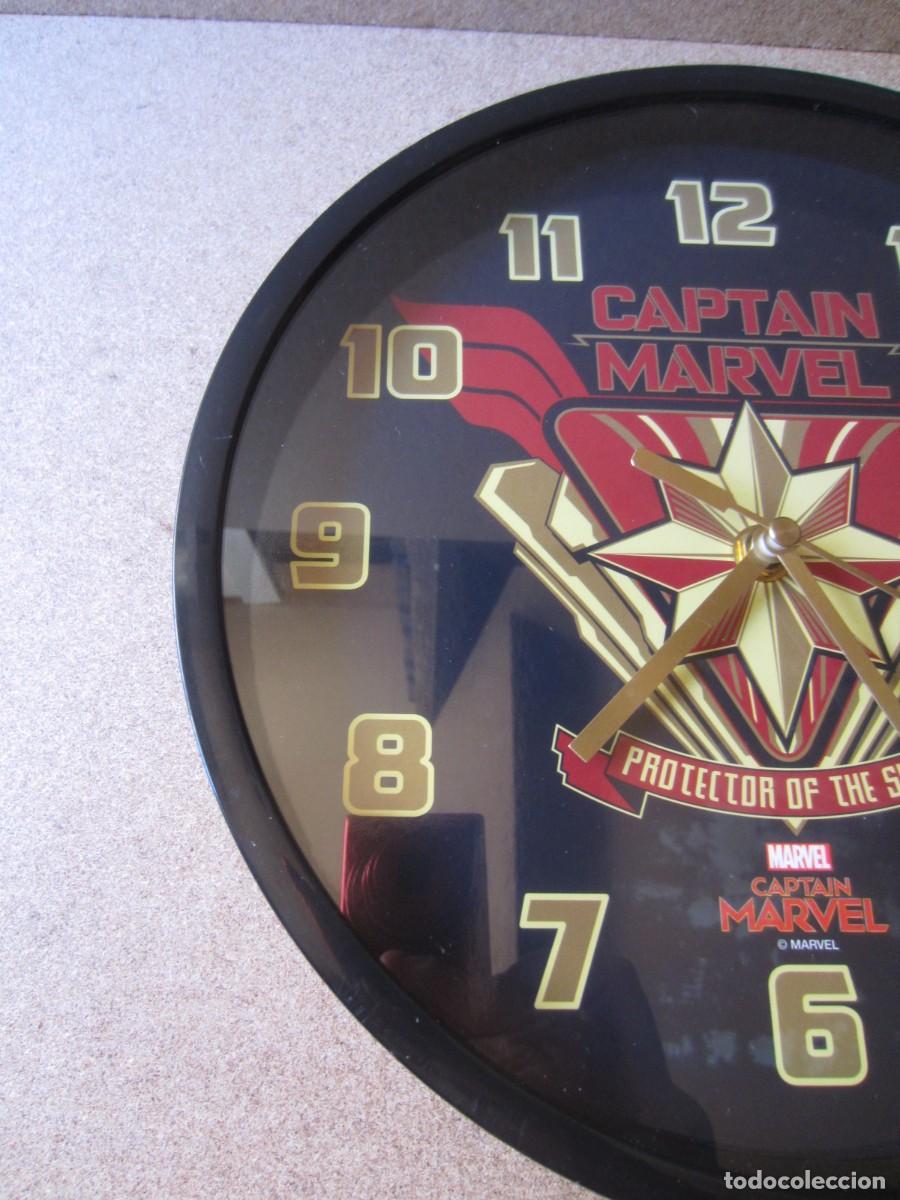 C&oacute;mics: Reloj de Pared Captain Marvel (Miniso) - Foto 3