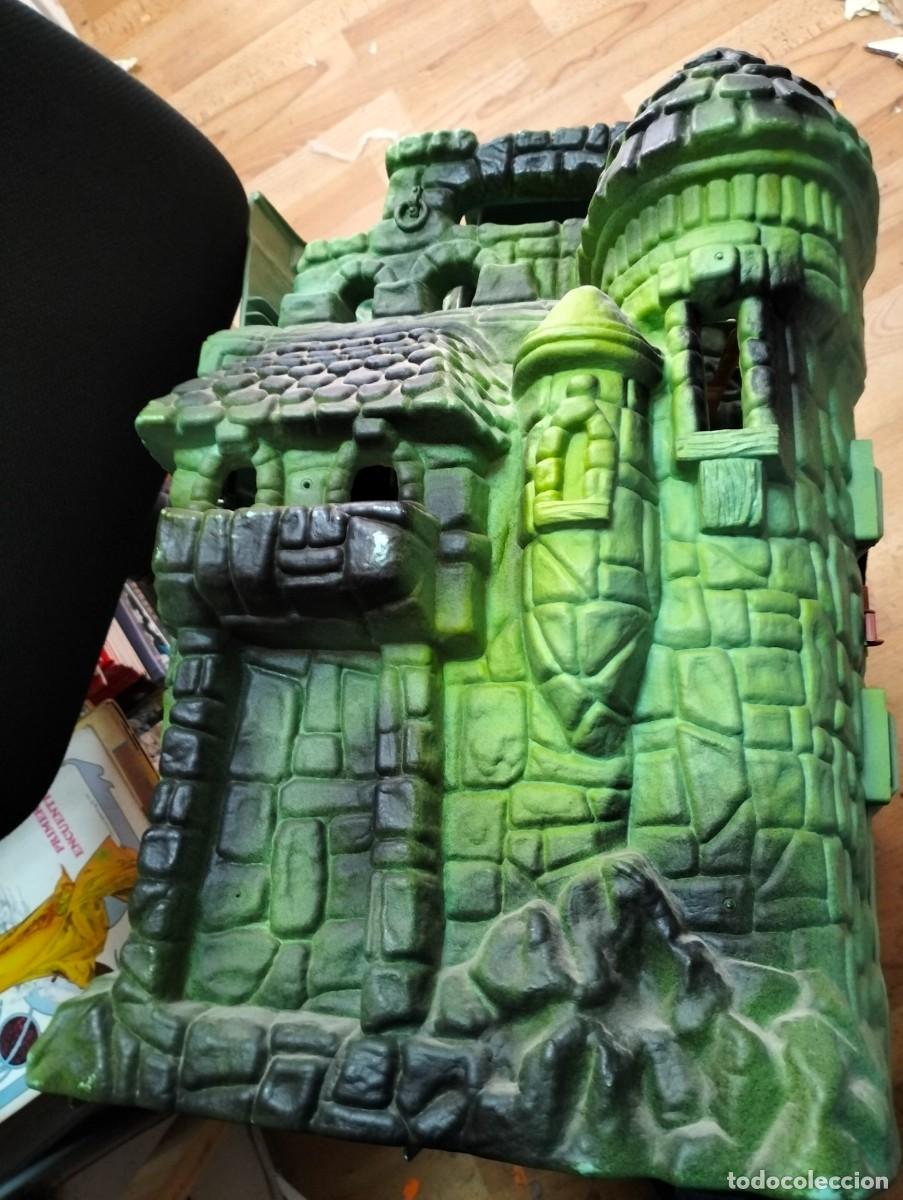 Comics: CASTILLO GRAYSKULL 1982... CONTIENE MUCHOS COMPLEMENTOS...MIRAR FOTOS. 45 X 30 X 24 CMTRS.