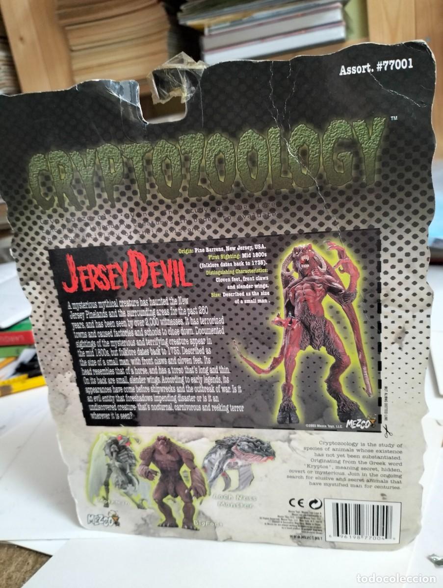 C&oacute;mics: JERSEY DEVIL. &rdquo;Cryptozoology&rdquo; Mezco Toyz en 2003. - Foto 3