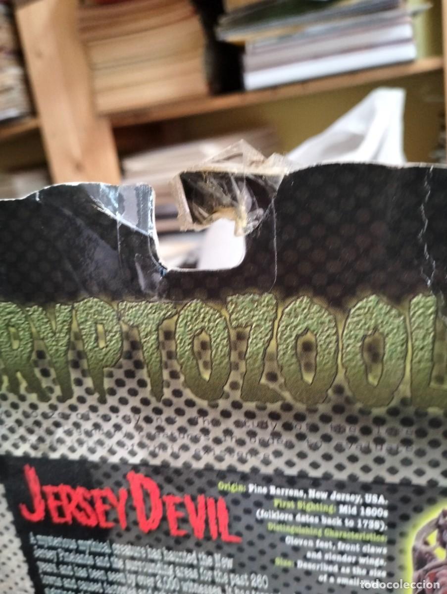 C&oacute;mics: JERSEY DEVIL. &rdquo;Cryptozoology&rdquo; Mezco Toyz en 2003. - Foto 4