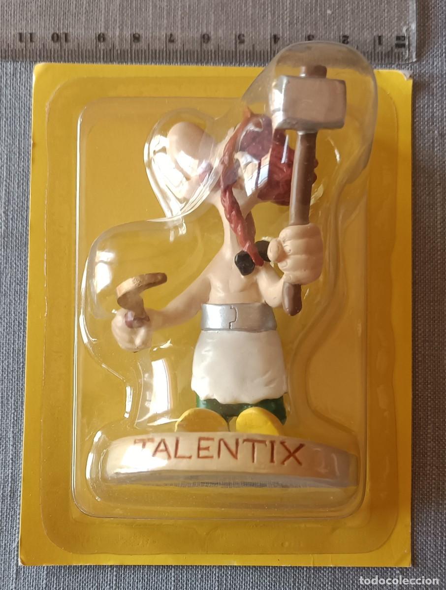 C&oacute;mics: Figura Resina Amerix Talentix La Gaule et L'empire Romain avec Ast&eacute;rix 31 Atlas Plastoy