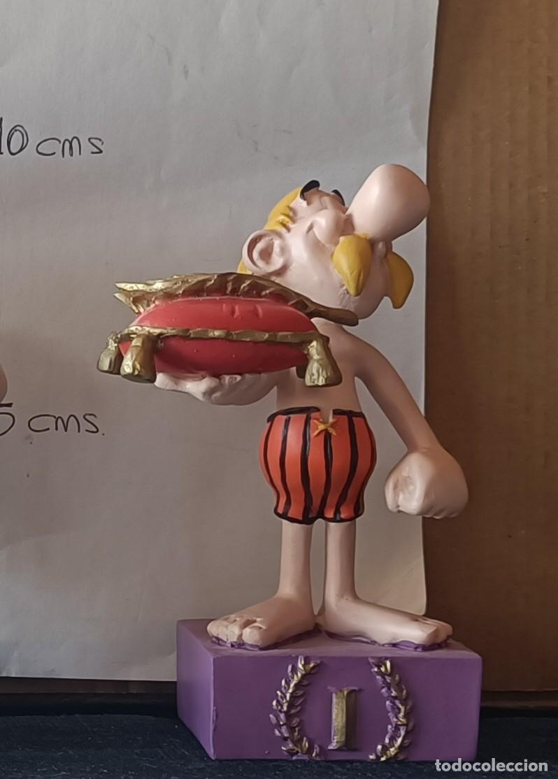C&oacute;mics: Figura Ast&eacute;rix Juegos Ol&iacute;mpicos La Gaule et l'Empire Romain avec Ast&eacute;rix 43 Atlas Plastoy