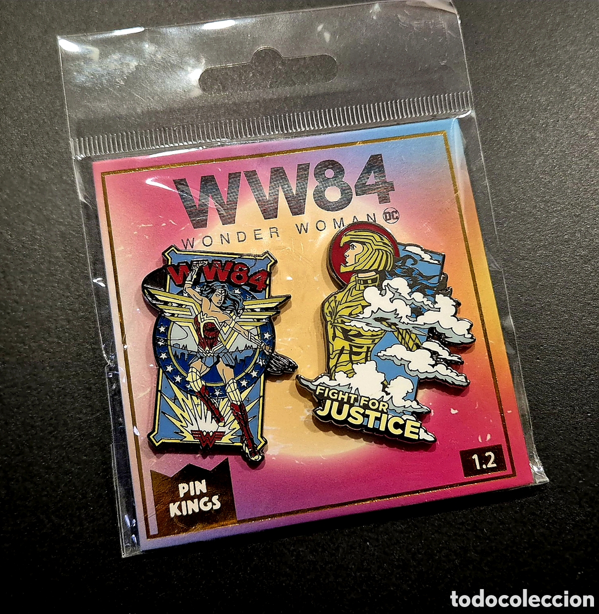 C&oacute;mics: Pack 2 pins oficiales Wonder Woman 1984 WW84 &ndash; Numskull Pin Kings &ndash; DC Comics