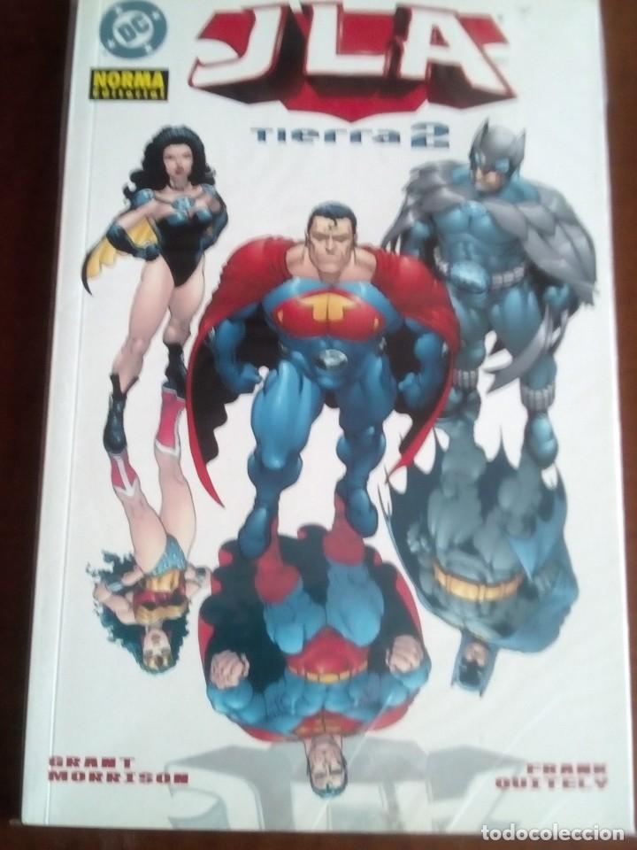 C&oacute;mics: J L A TIERRA 2 TOMO  L2P4 - Foto 1