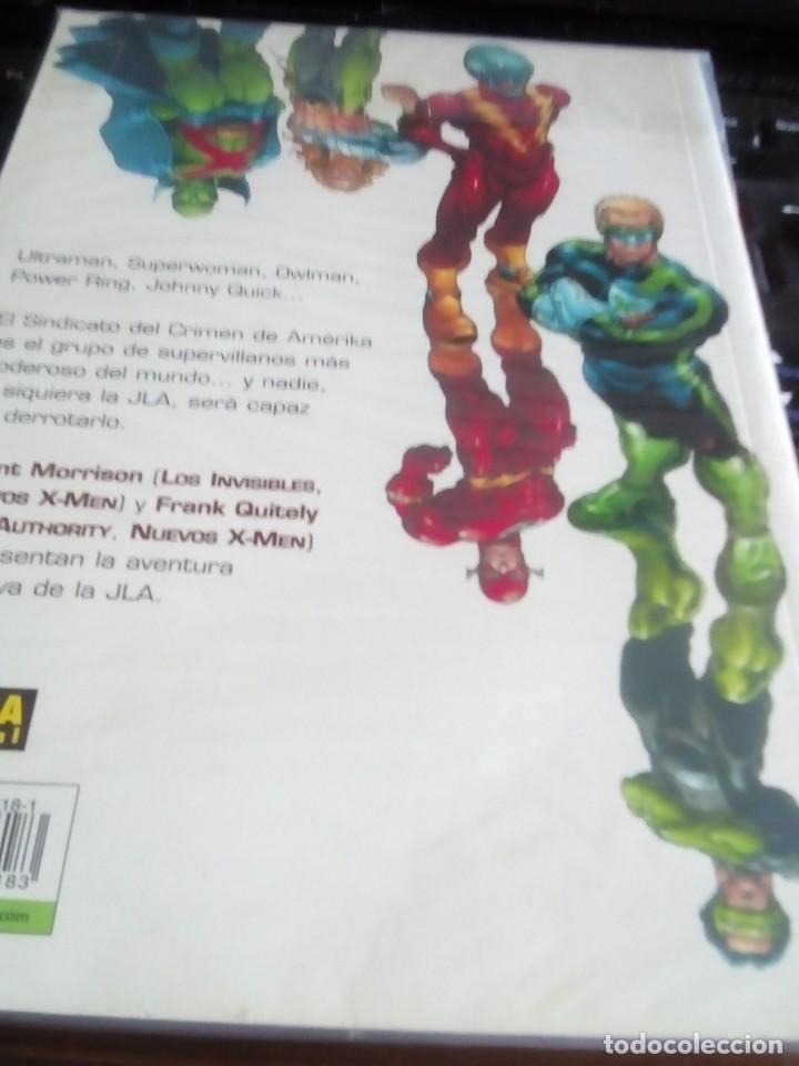 C&oacute;mics: J L A TIERRA 2 TOMO  L2P4 - Foto 2