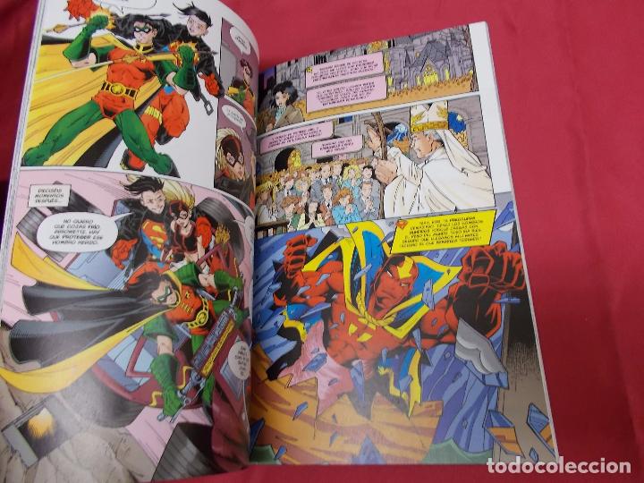 C&oacute;mics: YOUNG JUSTICE. LOS CHICOS CON LAS CHICAS. NORMA EDITORIAL. - Foto 2