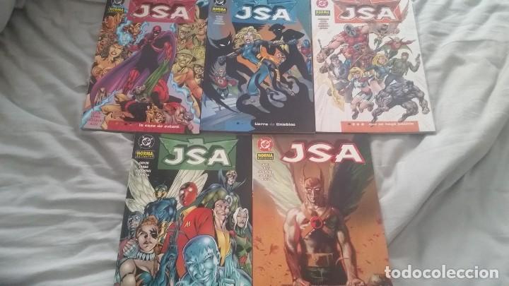 C&oacute;mics: JSA (OBRA COMPLETA 5 TOMOS) - NORMA - Foto 1