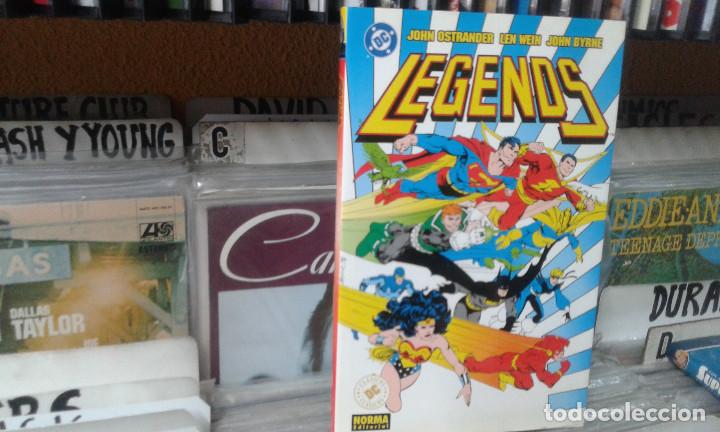 C&oacute;mics: Legends John ostrander len Wein John Byrne. DC comics. norma - Foto 1