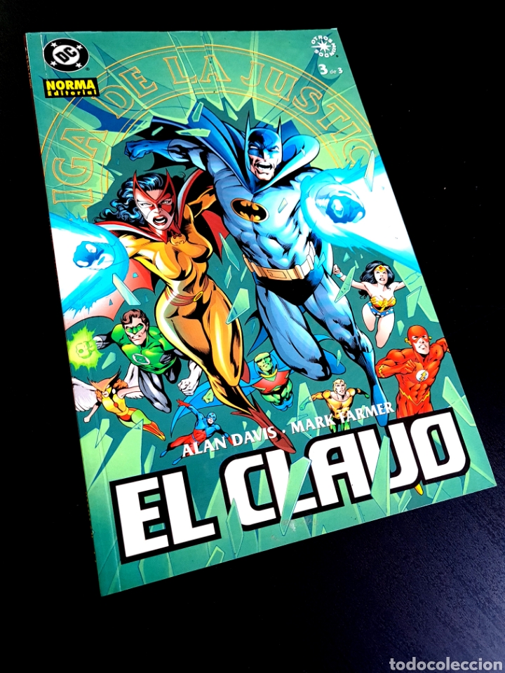 C&oacute;mics: DE KIOSCO JLA EL CLAVO 3 TOMO NORMA - Foto 1