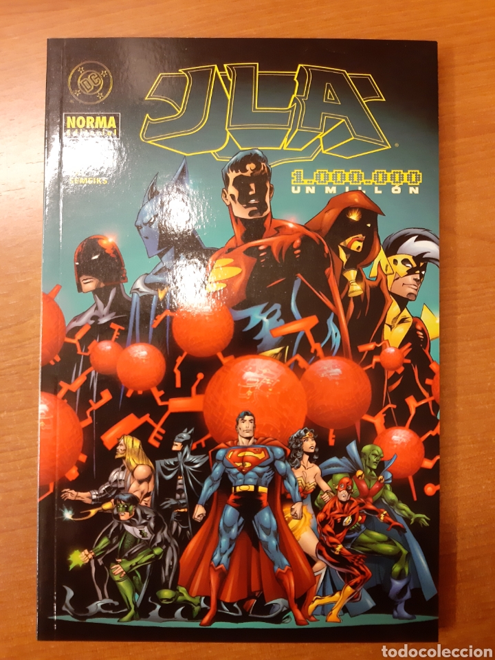 C&oacute;mics: JLA Un mill&oacute;n Grant Morrison Val Semeiks - Foto 1